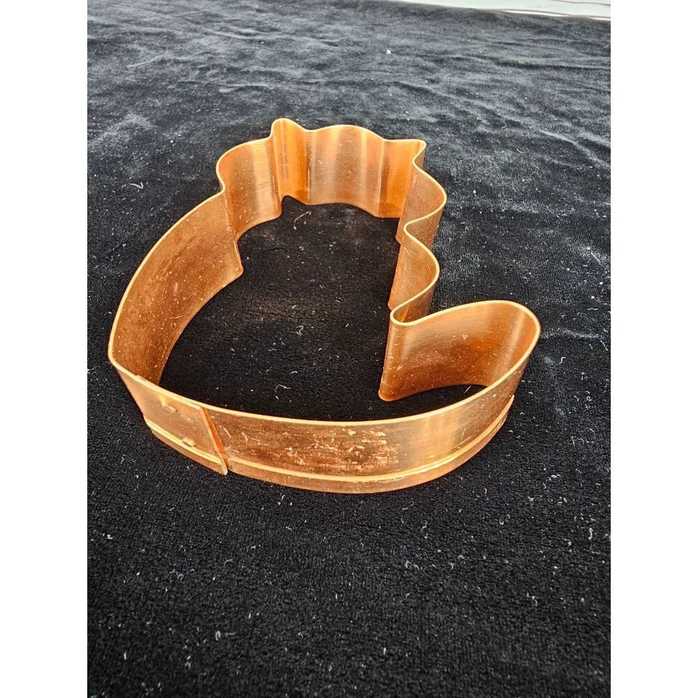 Kitchen Collectables Cat Kitten Pet Shaped Heavy Copper Cookie Treat Cutter 3.5”